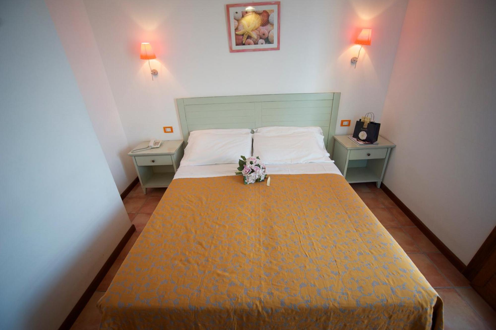 Hotel Villa Tramonto Direttamente Sul Mare San Vincenzo Kültér fotó