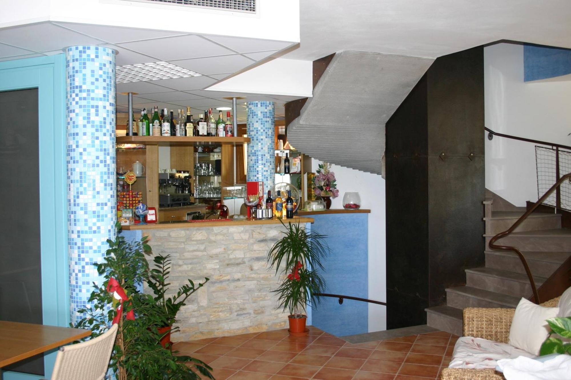 Hotel Villa Tramonto Direttamente Sul Mare San Vincenzo Kültér fotó