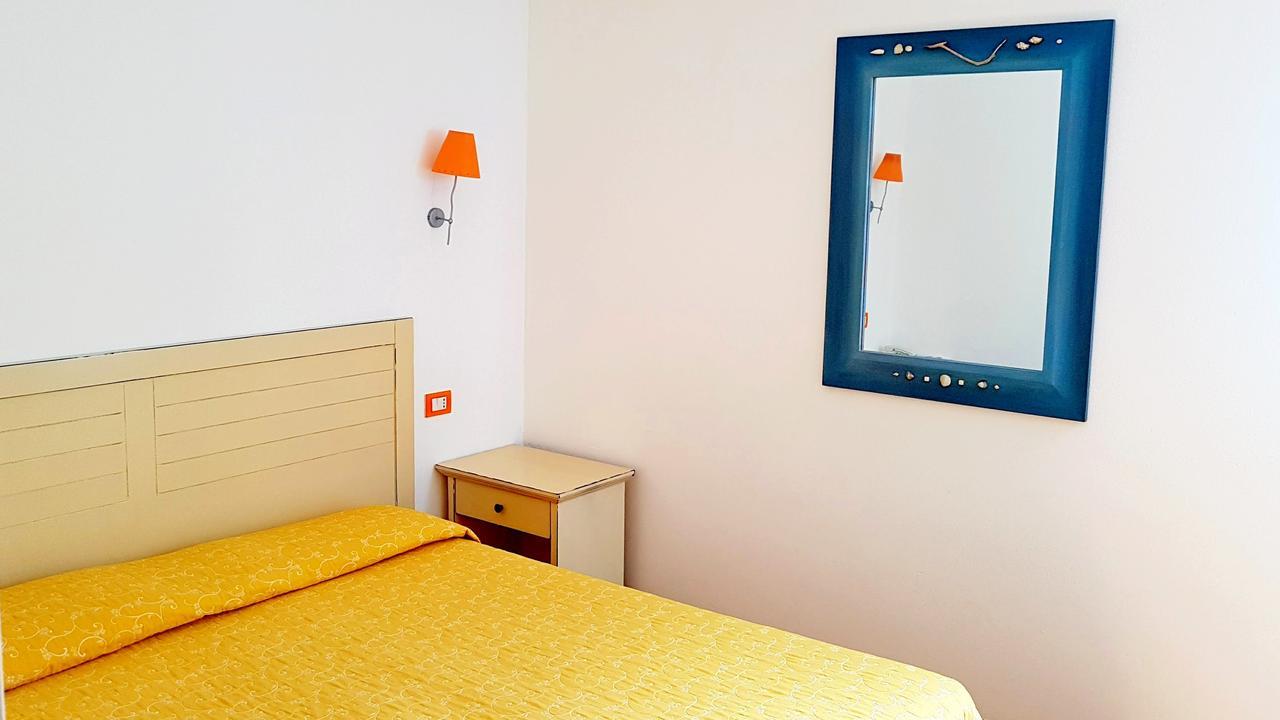 Hotel Villa Tramonto Direttamente Sul Mare San Vincenzo Kültér fotó